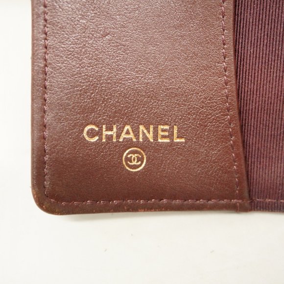 CHANEL Black Caviar Leather Key Case - Picture 4 of 10